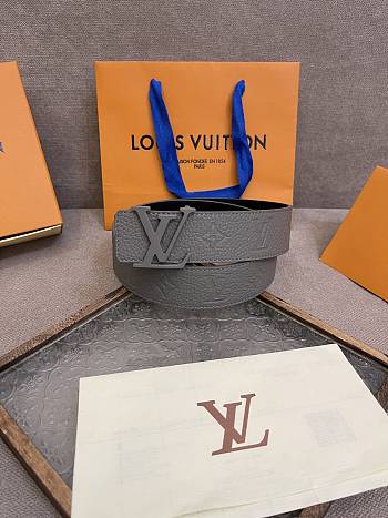 LV Taurillon 40mm Reversible Belt Gray M8662U