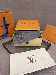 LV Taurillon 40mm Reversible Belt Gray M8662U - 5
