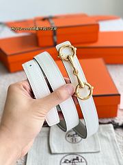 Lady Rider Belt Buckle & Reversible Leather Strap 24mm Taupe Swift / White Epsom Gold - 2