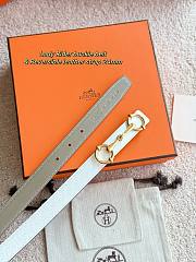Lady Rider Belt Buckle & Reversible Leather Strap 24mm Taupe Swift / White Epsom Gold - 3