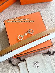 Hermes Lady Rider Belt Buckle & Reversible Leather Strap 24mm Brown Swift / White Epsom Silver - 4