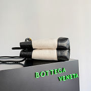 Bottega Veneta Andiamo in Natural/ Black - 32x25x11cm - 4