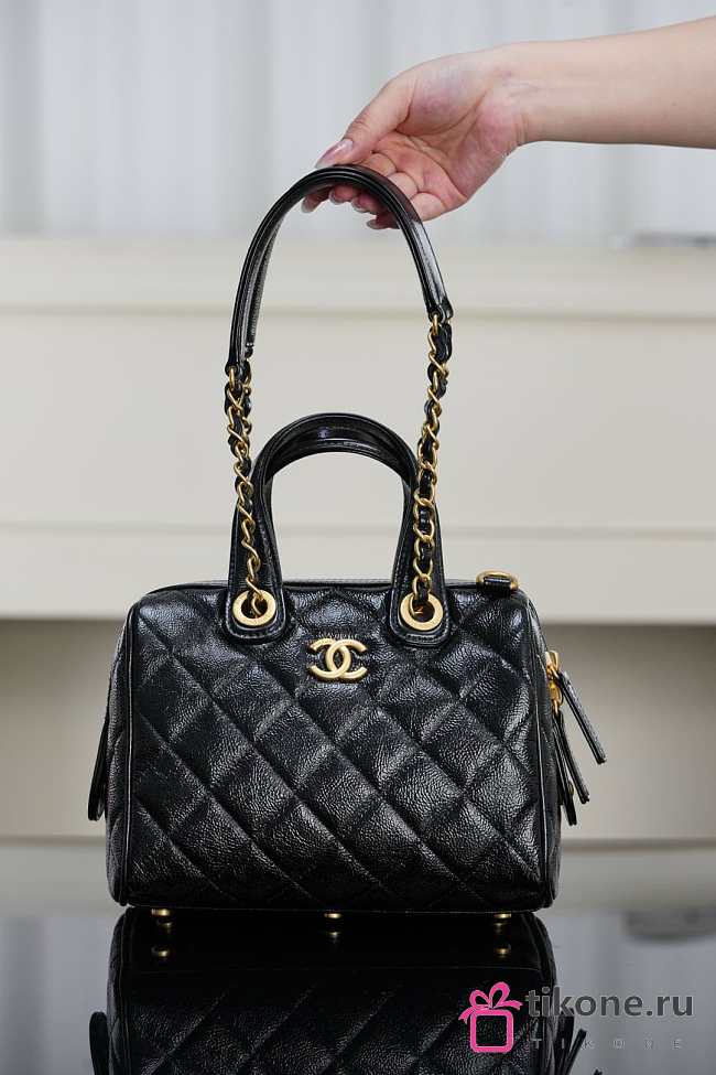 Chanel Travel Bag Patent Crumpled Calfskin Gold Tone Metal -  29x45x18cm - 1