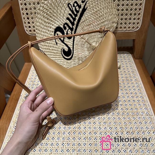 Loewe Mini Hammock Hobo in Classic Calfskin Yellow - 28x17x9.5cm - 1
