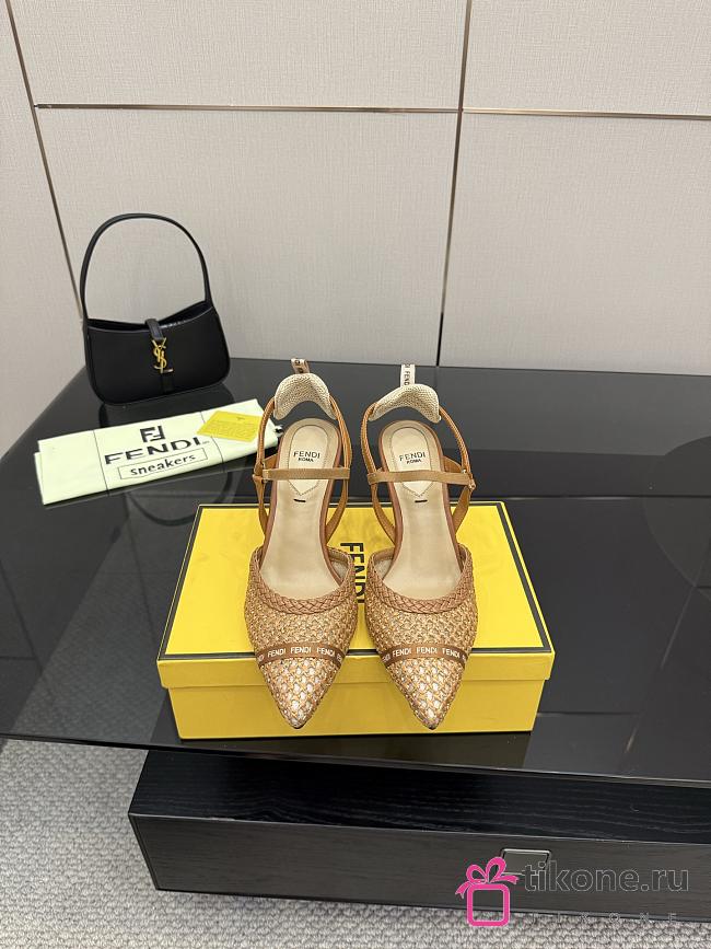 Fendi Colibri Toe Slingback Pump Raffia Natural - 1