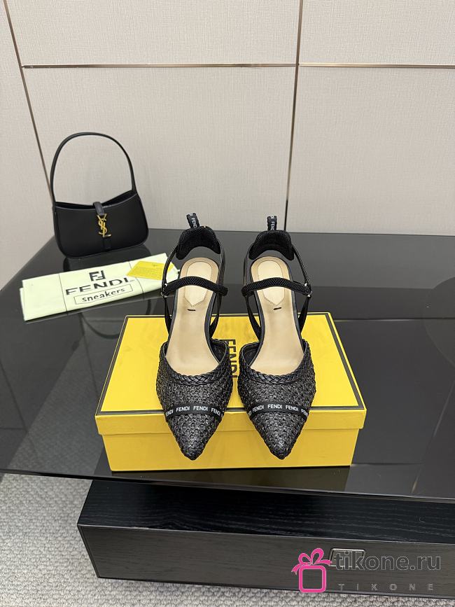 Fendi Colibri Toe Slingback Pump Raffia Black - 1