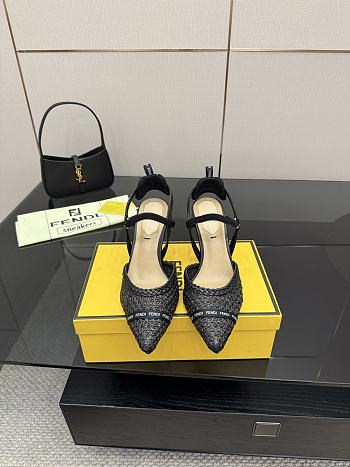 Fendi Colibri Toe Slingback Pump Raffia Black