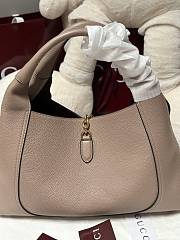 Gucci Softbit Maxi Shoulder Bag Taupe Grainy Leather - 46x26x16cm - 4