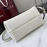 Gucci Softbit Medium Top Handbag White Grainy Leather - 27.5x21x16cm - 3