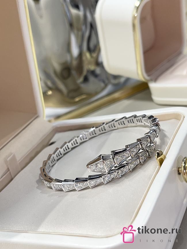 Bvlgari White Gold Serpenti Viper Bracelet with Diamonds 351844 - 1