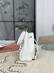 Chanel Clutch with Chain Grained Shiny Calfskin & Gold-Tone Metal White - 15x12.5x7.5cm - 3
