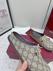Gucci Mule with Horsebit in Camel and Dark Brown GG Canvas - 6