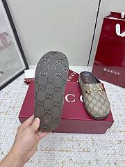 Gucci Mule with Horsebit in Camel and Dark Brown GG Canvas - 4