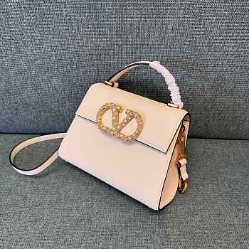 Valentino Garavani Vsling Small Handbag In Grainy Calfskin With Jewel Logo White - 22x17x9cm