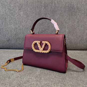 Valentino Garavani Vsling Small Handbag In Grainy Calfskin With Jewel Logo Red - 22x17x9cm