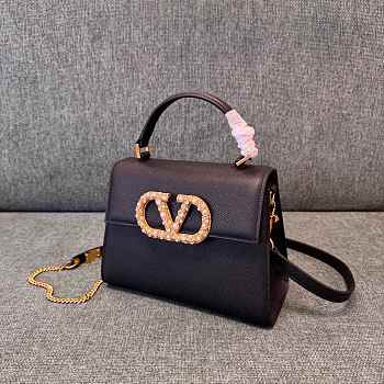 Valentino Garavani Vsling Small Handbag In Grainy Calfskin With Jewel Logo Black - 22x17x9cm