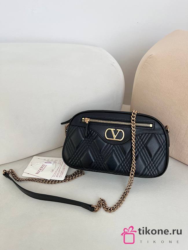 Valentino Garavani Quiltie 67 Medium Shoulder Bag In Quilted Nappa Leather Black - 24x16x6.5cm - 1