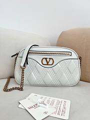Valentino Garavani Quiltie 67 Medium Shoulder Bag In Quilted Nappa Leather White - 24x16x6.5cm - 6
