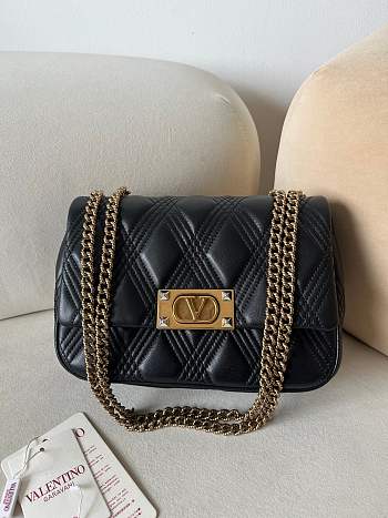Valentino Garavani Quiltie 67 Medium Shoulder Bag Black - 23x17x8cm