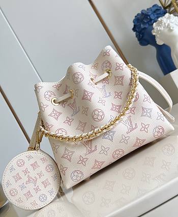 LV Bella Mahina Leather Dream Cream M15114 - 19x22x14cm