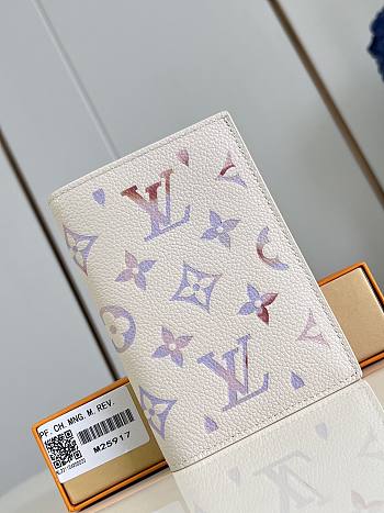 LV Passport Cover Monogram Empreinte Leather Dream Beige M25917 - 14x2.5x10cm