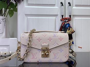 LV Pochette Métis East West Monogram Empreinte Leather Dream Cream M25682 - 21.5x13.5x6cm