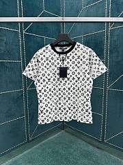 LV Monogram with Chain T-Shirt White - 1