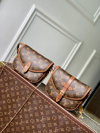 LV Duo BB Monogram M26592 - 19x14x6cm