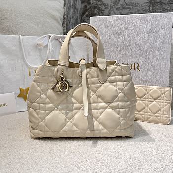 Medium Dior Toujours Bag Powder Beige Macrocannage Calfskin - 28.5x21.5x17cm
