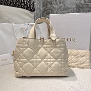 Medium Dior Toujours Bag Powder Beige Macrocannage Calfskin - 28.5x21.5x17cm - 4