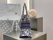 Dior Lucky Medium Dior Book Tote White and Blue Dior Night of Dreams Embroidery - 36x27.5x16.5cm - 5