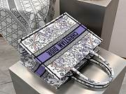 Dior Lucky Medium Dior Book Tote White and Blue Dior Night of Dreams Embroidery - 36x27.5x16.5cm - 4