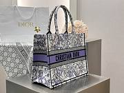 Dior Lucky Medium Dior Book Tote White and Blue Dior Night of Dreams Embroidery - 36x27.5x16.5cm - 3
