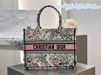 Medium Dior Book Tote Multicolor Dior Saisons Printemps-Été Embroidery - 36x27.5x16.5cm