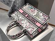 Medium Dior Book Tote Multicolor Dior Saisons Printemps-Été Embroidery - 36x27.5x16.5cm - 5