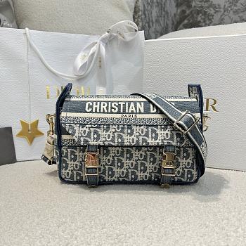 Small Diorcamp Bag Blue Dior Oblique Chambray-Effect Embroidery - 23x15x8cm