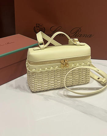 Loro Piana Extra Pocket L19 East West Wicker Rattan Cream - 19x12x7cm