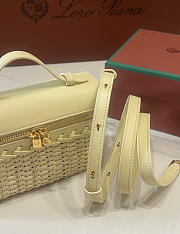 Loro Piana Extra Pocket L19 East West Wicker Rattan Cream - 19x12x7cm - 5