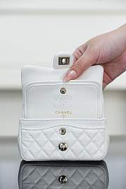 Chanel Classic Mini Bag with Hook Lambskin White - 19x11x7cm - 2