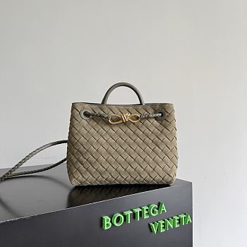Bottega Veneta Small Andiamo Intrecciato Suede Cypress - 25x20x10cm