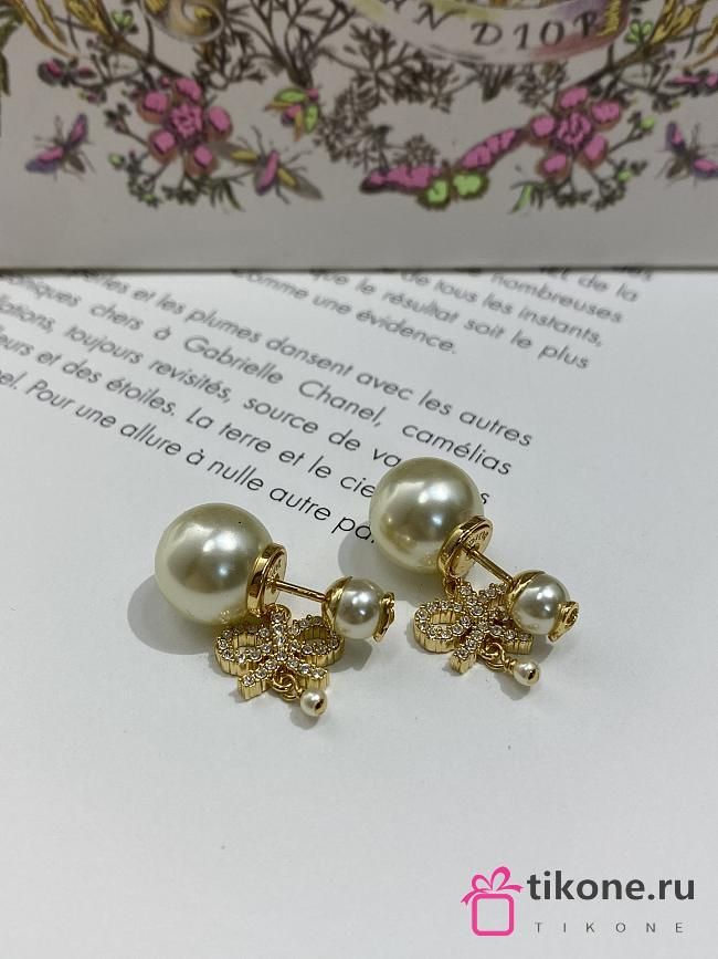 Dior Tribales Earrings Gold Finish Metal with White Resin Pearls and Silver Tone Crystals 20109 - 1