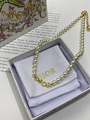 Dio(r)evolution Necklace Gold Finish Metal and White Resin Pearls - 5