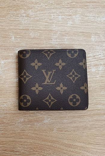 LV Wallet Gift 4