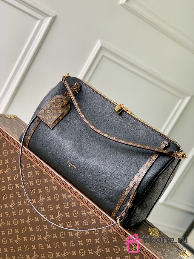 LV Express Travel Fashion Leather Black M26397 - 45x20x27cm - 1