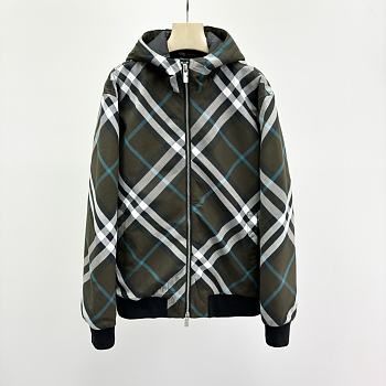 Burberry Reversible Ekd Check Puffer Jacket in Snug