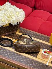 LV Catchy PM Monogram Canvas M25223 - 24x10x6cm - 5