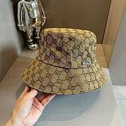 Gucci GG Supreme Canvas Bucket Hat in Beige  - 2