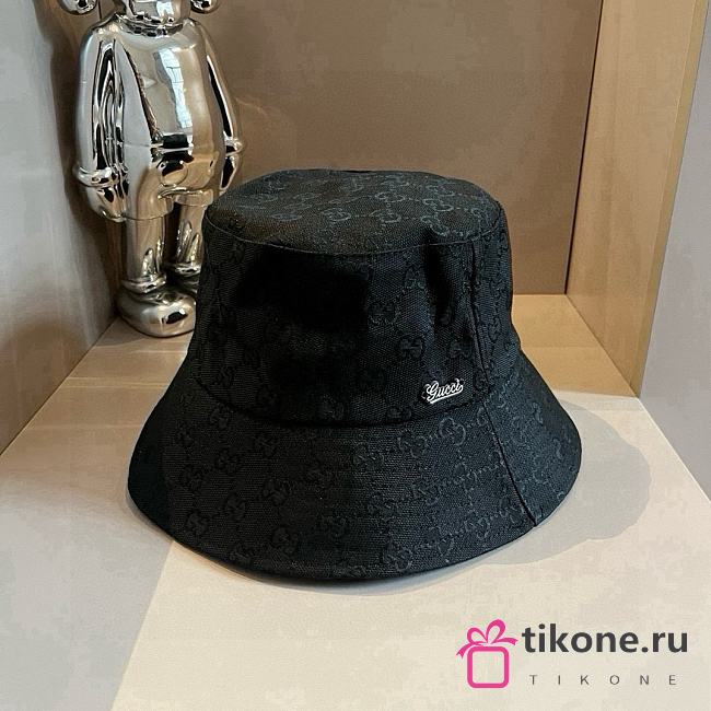 Gucci GG Supreme Canvas Bucket Hat in Black - 1