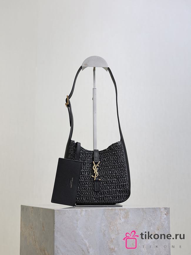 YSL Le 5 À 7 Supple Baby in Raffia Black - 16×15×7cm - 1