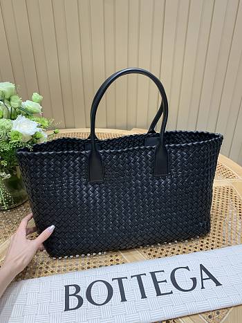 Bottega Veneta MediumCabat Tote Black - 40x29x16cm